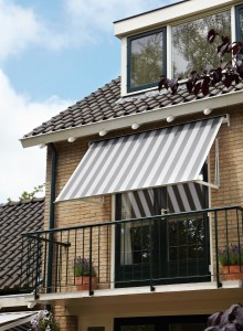 Uitvalscherm Luxaflex outdoor®